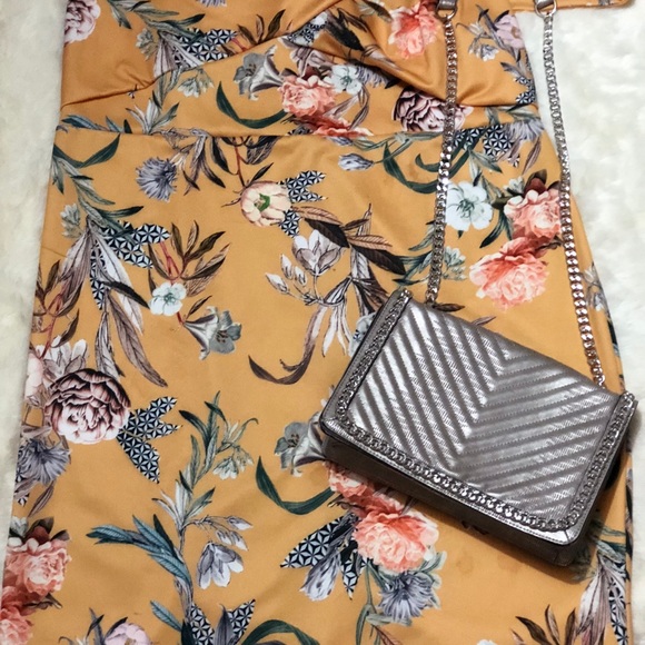 ASOS off the shoulder dress! - Picture 4 of 5